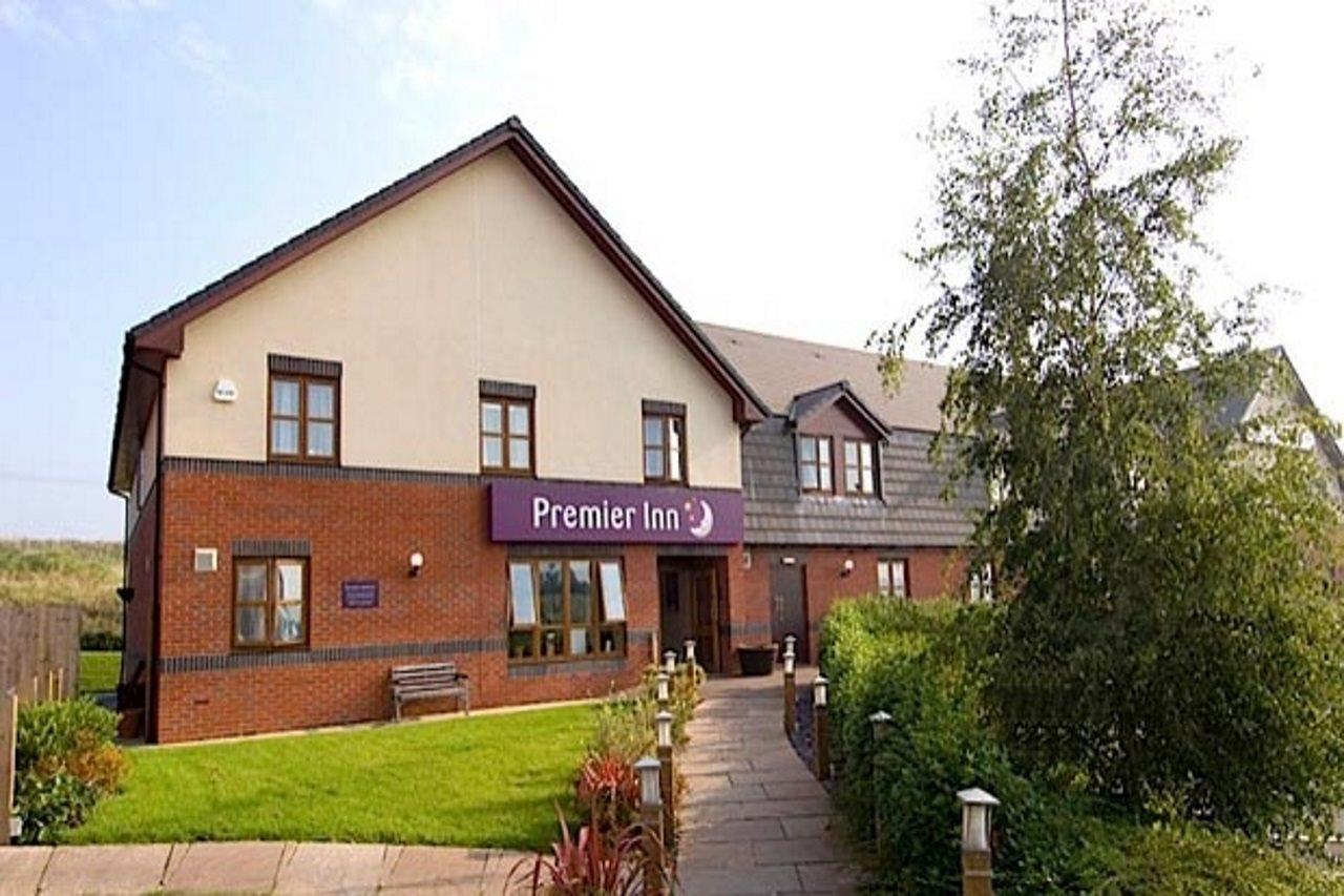 Premier Inn Evesham Bagian luar foto