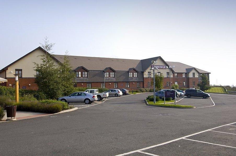 Premier Inn Evesham Bagian luar foto