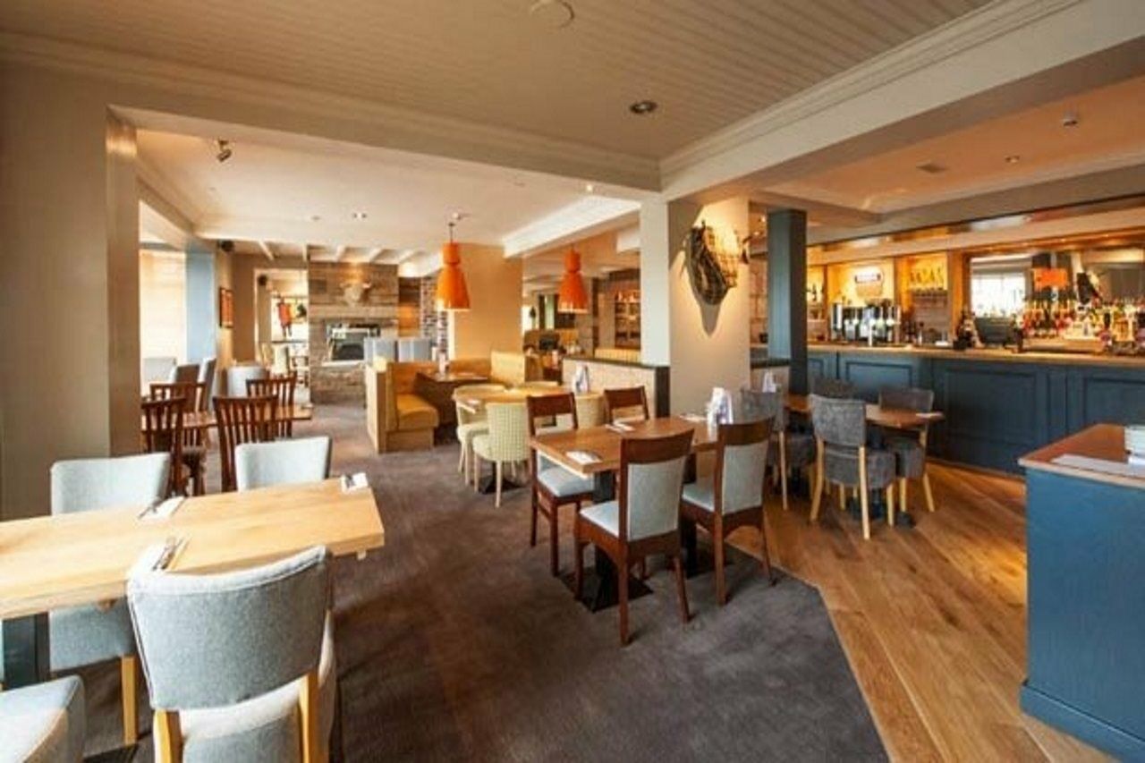 Premier Inn Evesham Bagian luar foto